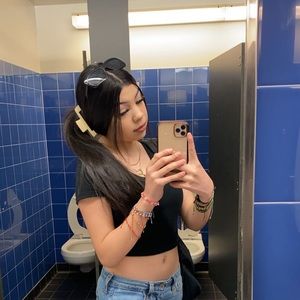 Meet your Posher, Areli